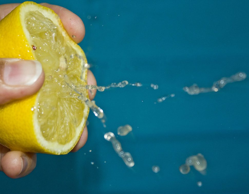 lemon juice spray